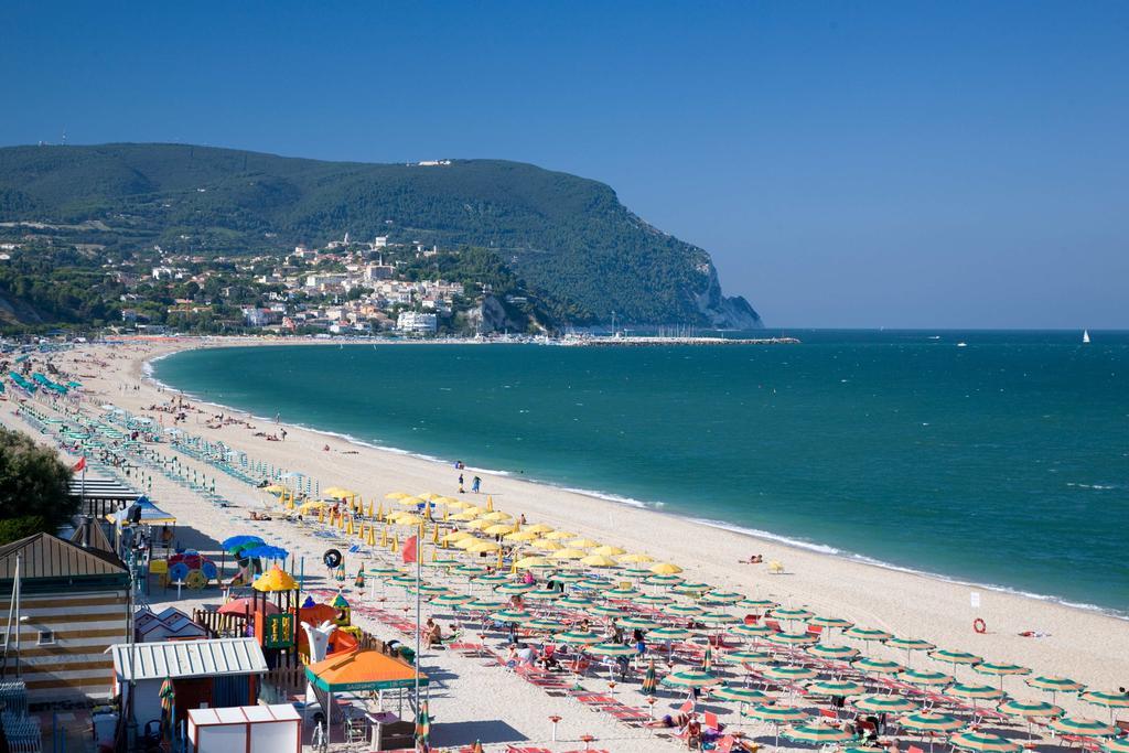 Il Conero Mare Aparthotel Numana Luaran gambar